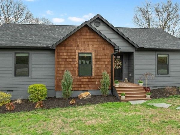 1864 1st Avenue, Gravette, AR 72736