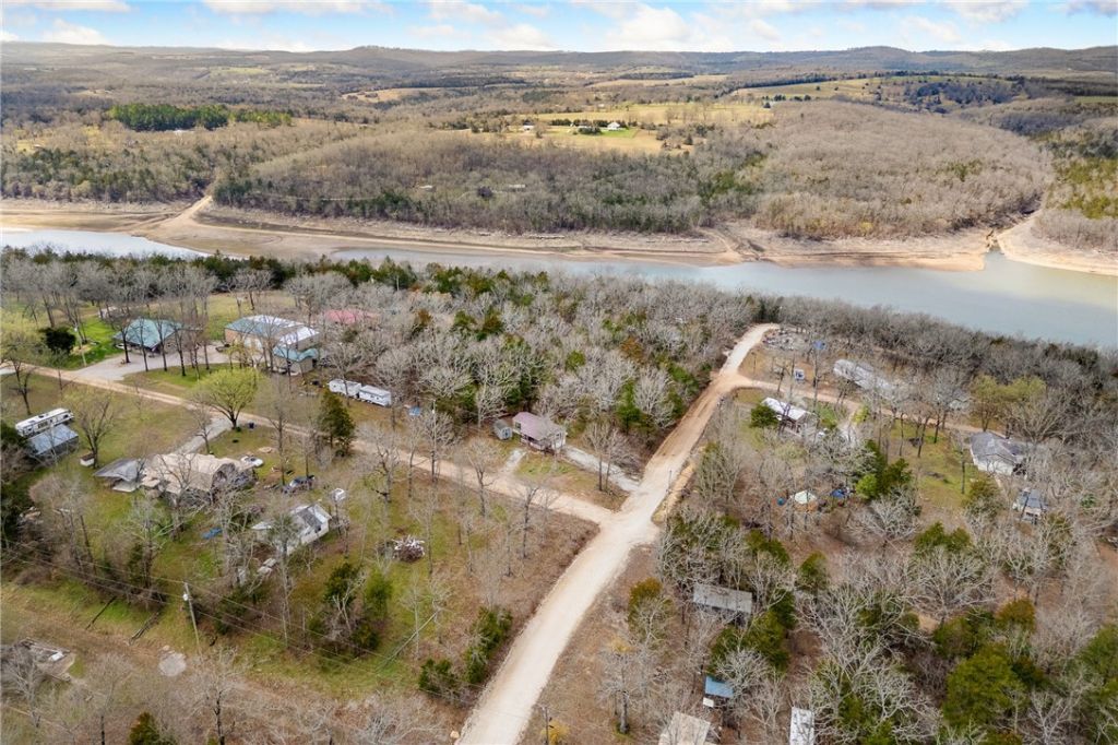 18581 West Avenue, Lead Hill, AR 72644 Main Photo