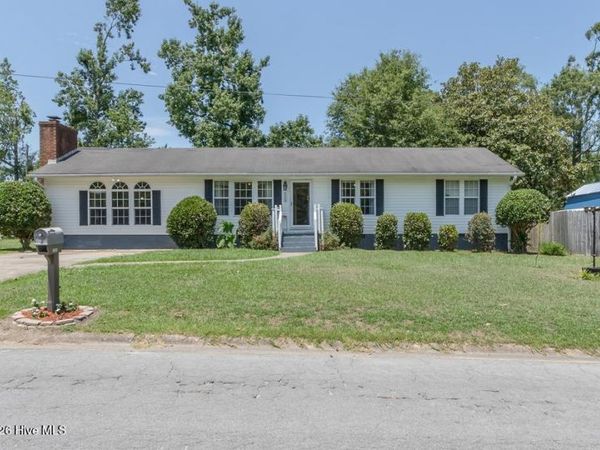 2208 Indian Drive , Jacksonville, NC 28546