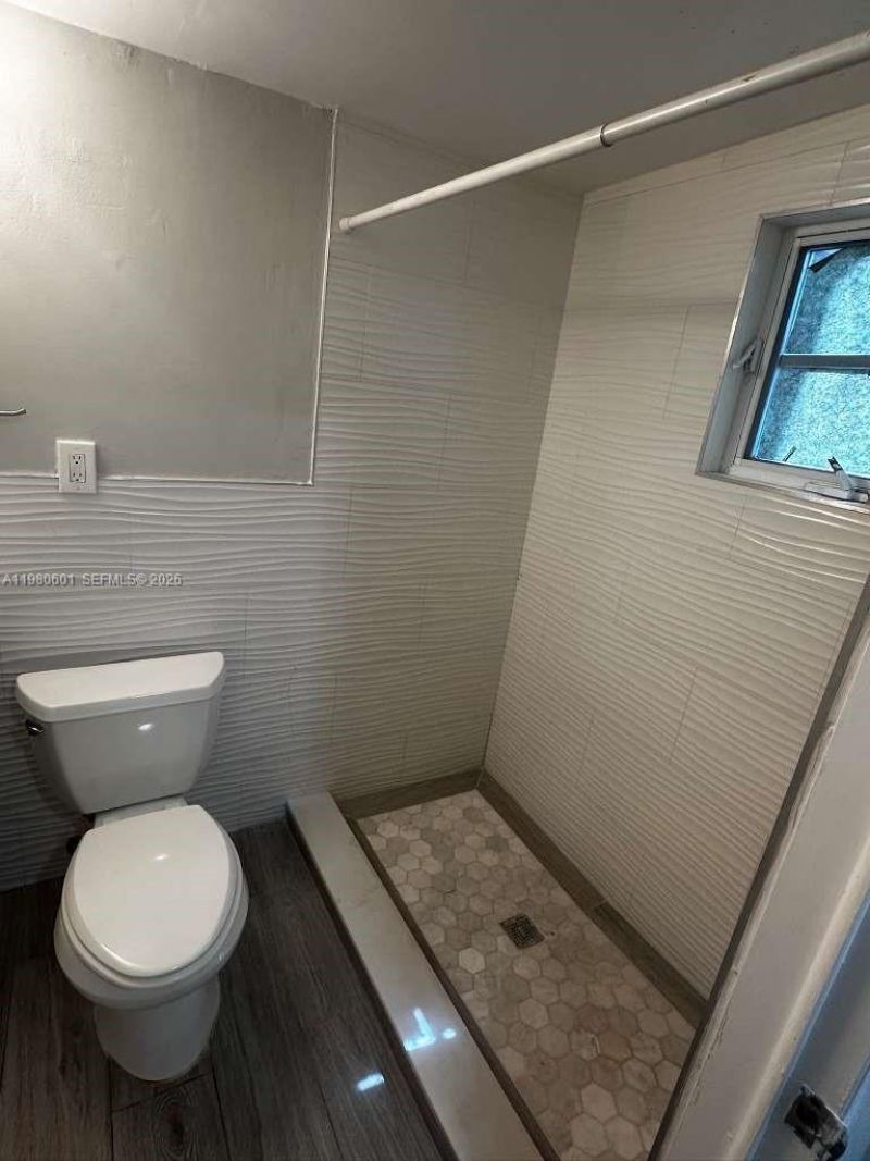 6837 SW 39th Ter , Unit B, Miami, FL 33155 Photo