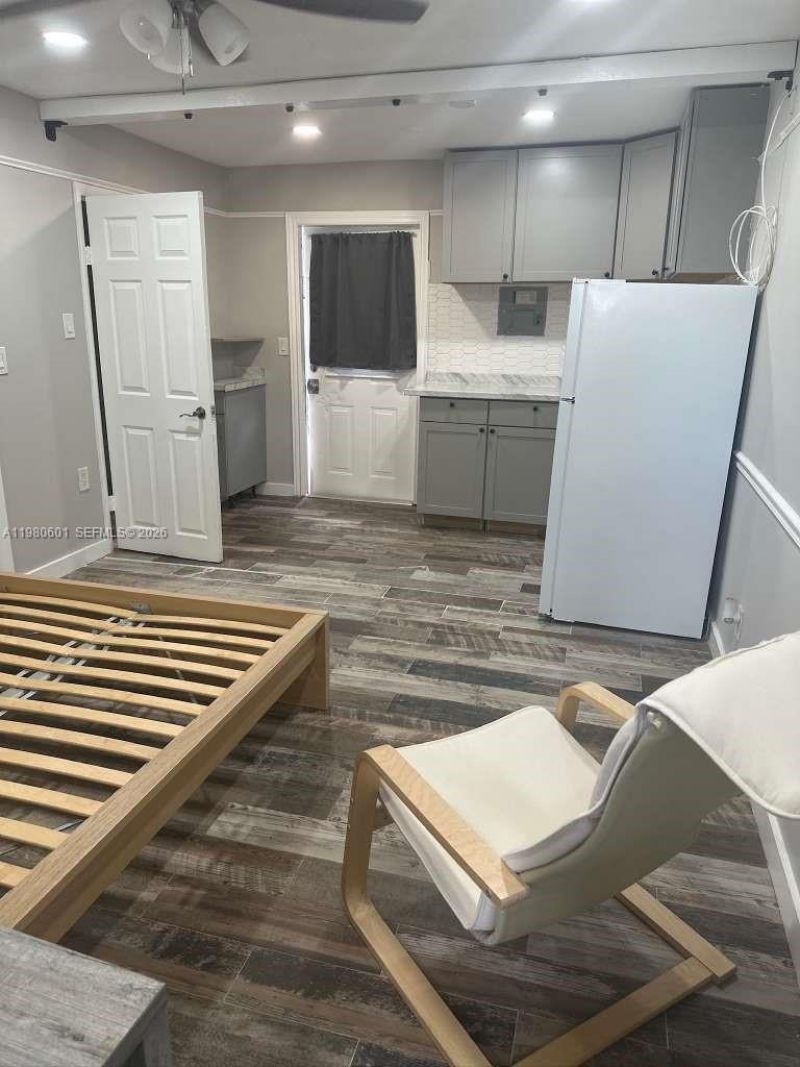 6837 SW 39th Ter , Unit B, Miami, FL 33155 Photo