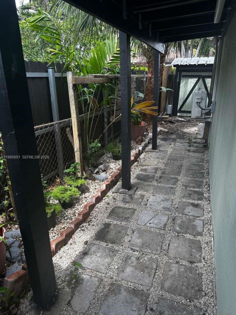 6837 SW 39th Ter , Unit B, Miami, FL 33155 Photo