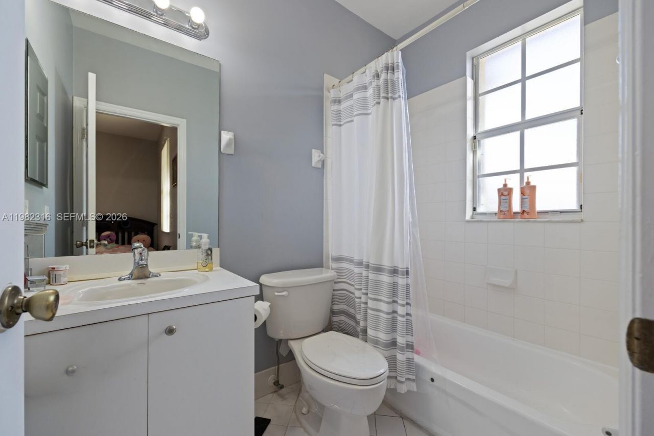 3335 NE 13th Cir Dr, Unit 105-27, Homestead, FL 33033 Photo