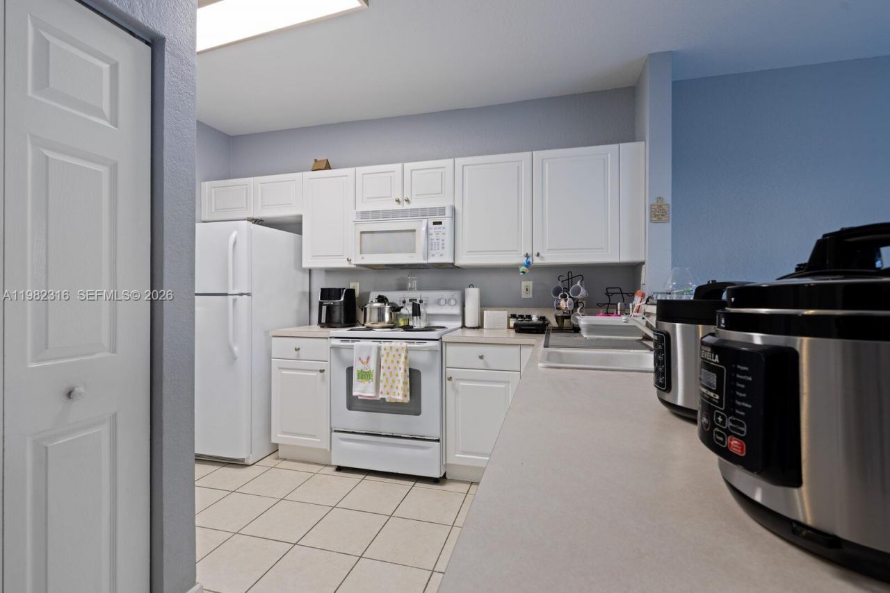 3335 NE 13th Cir Dr, Unit 105-27, Homestead, FL 33033 Photo