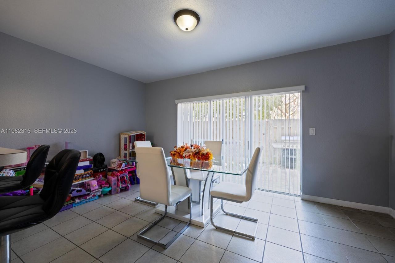 3335 NE 13th Cir Dr, Unit 105-27, Homestead, FL 33033 Photo