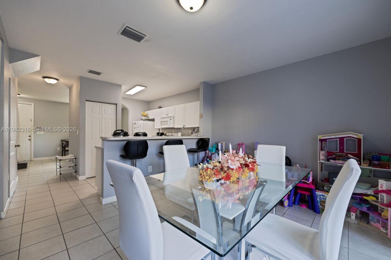 3335 NE 13th Cir Dr, Unit 105-27, Homestead, FL 33033 Photo