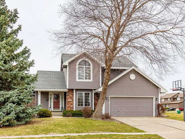 1986 NW 152nd Street, Clive, IA 50325