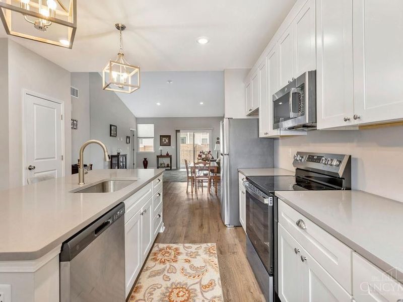 5012 Garden Grove Lane, Cincinnati, OH 45238 Photo 11