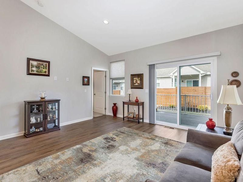 5012 Garden Grove Lane, Cincinnati, OH 45238 Photo 16