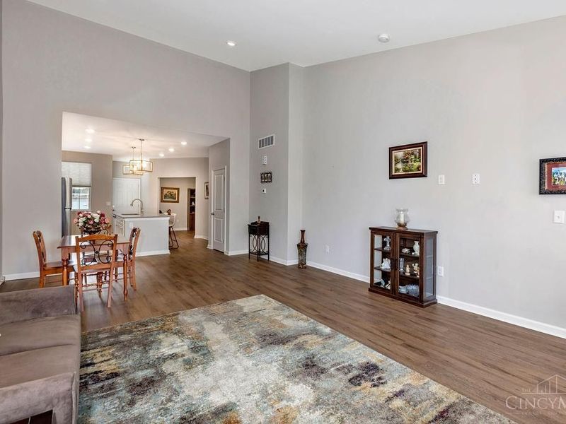 5012 Garden Grove Lane, Cincinnati, OH 45238 Photo 17