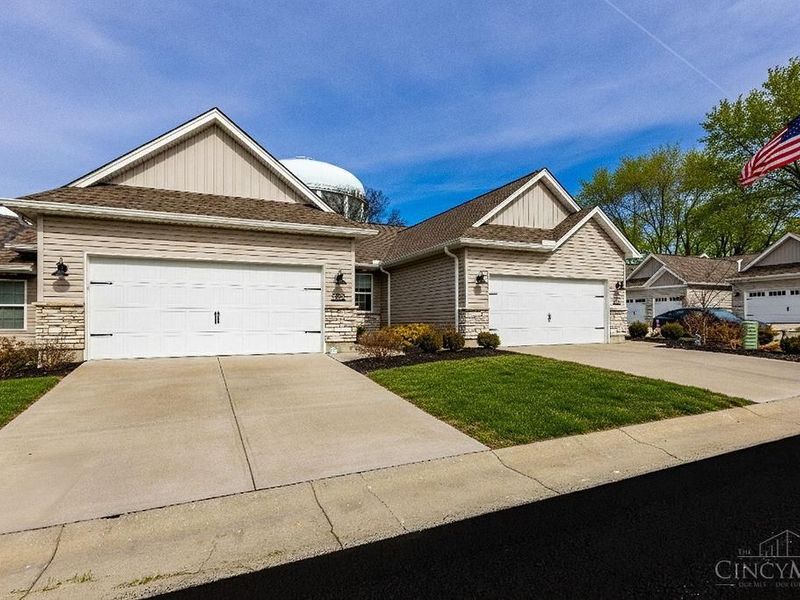 5012 Garden Grove Lane, Cincinnati, OH 45238 Photo 2