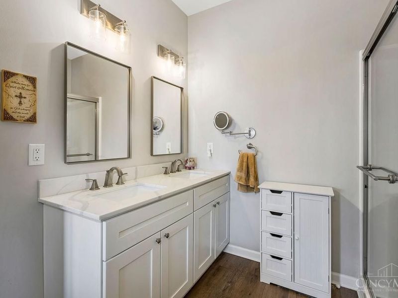 5012 Garden Grove Lane, Cincinnati, OH 45238 Photo 24