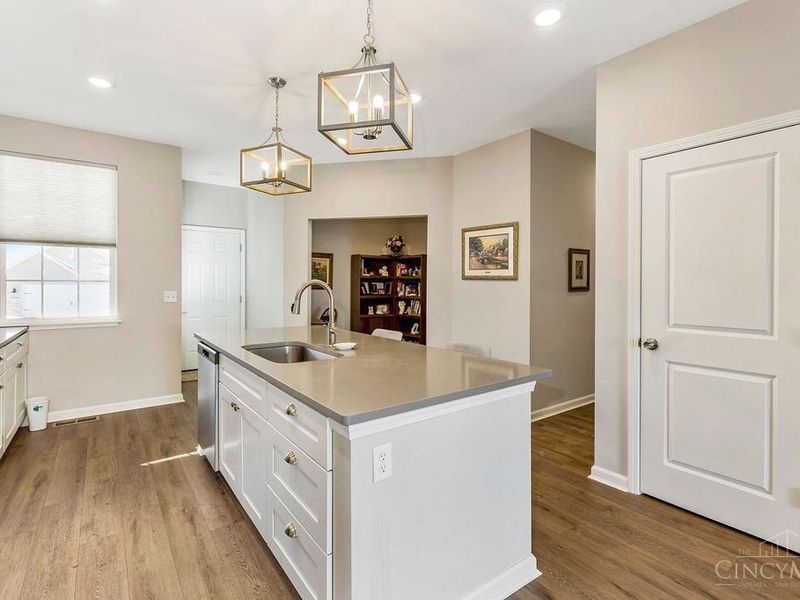 5012 Garden Grove Lane, Cincinnati, OH 45238 Photo 8