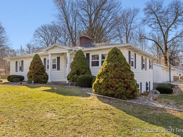 1380 Lake Michigan Drive NW, Grand Rapids, MI 49534