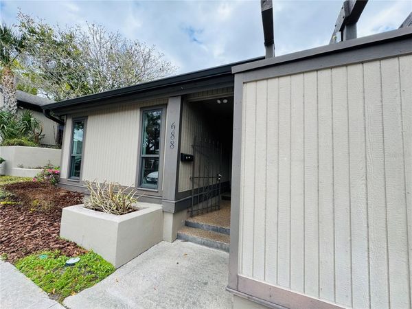 688 LAKE VILLAS DRIVE, Unit 688, ALTAMONTE SPRINGS, FL 32701