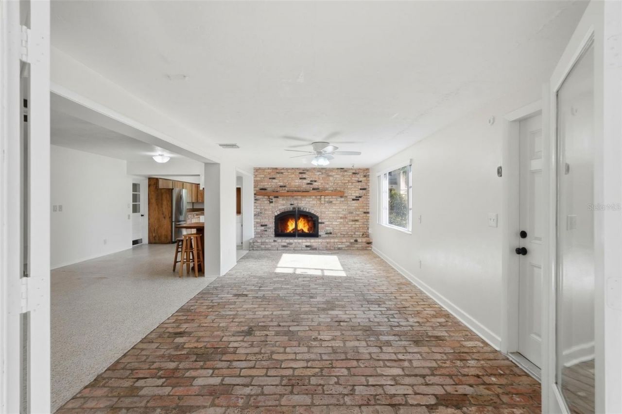 3391 Walnut Street Ne, Saint Petersburg, FL 33704 Photo