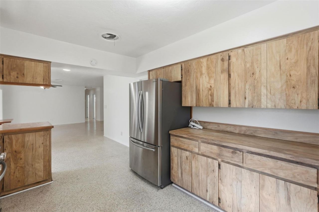 3391 Walnut Street Ne, Saint Petersburg, FL 33704 Photo