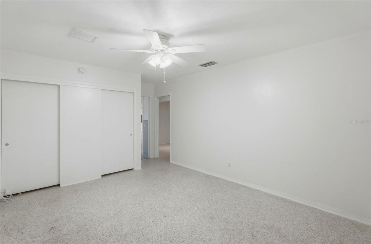 3391 Walnut Street Ne, Saint Petersburg, FL 33704 Photo