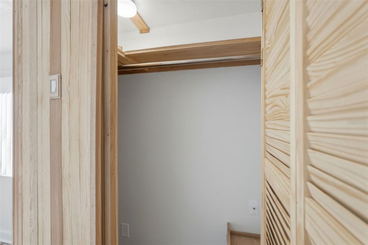 3391 Walnut Street Ne, Saint Petersburg, FL 33704 Photo