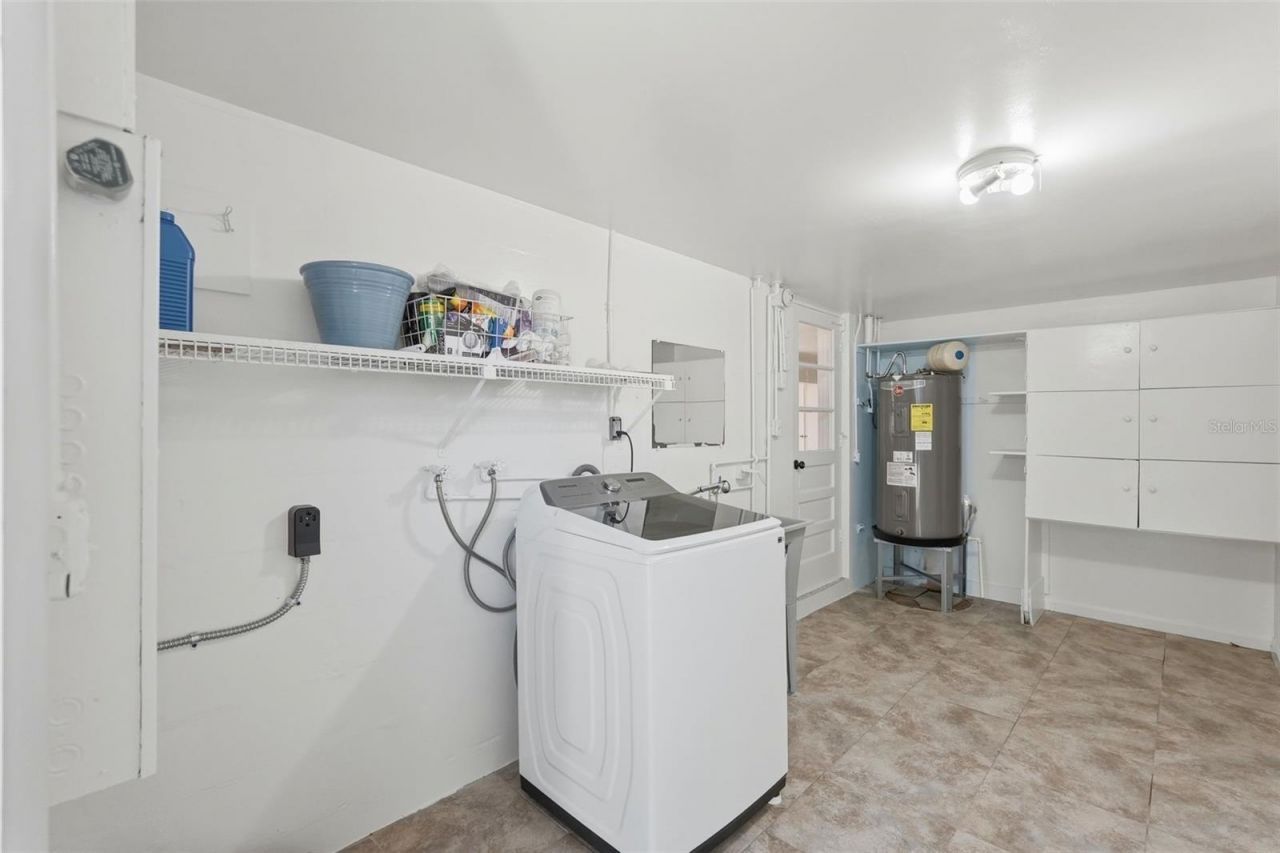 3391 Walnut Street Ne, Saint Petersburg, FL 33704 Photo