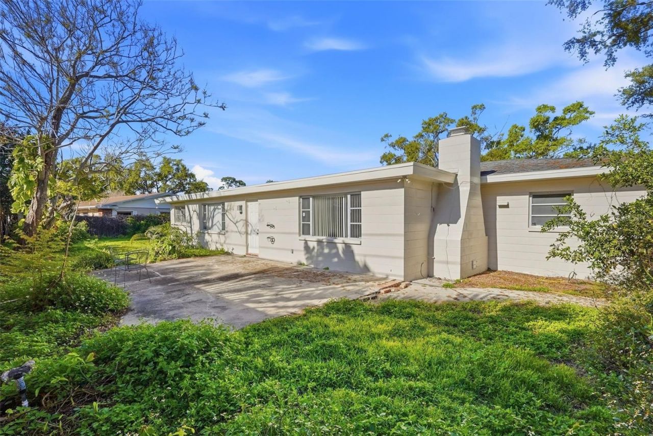 3391 Walnut Street Ne, Saint Petersburg, FL 33704 Photo