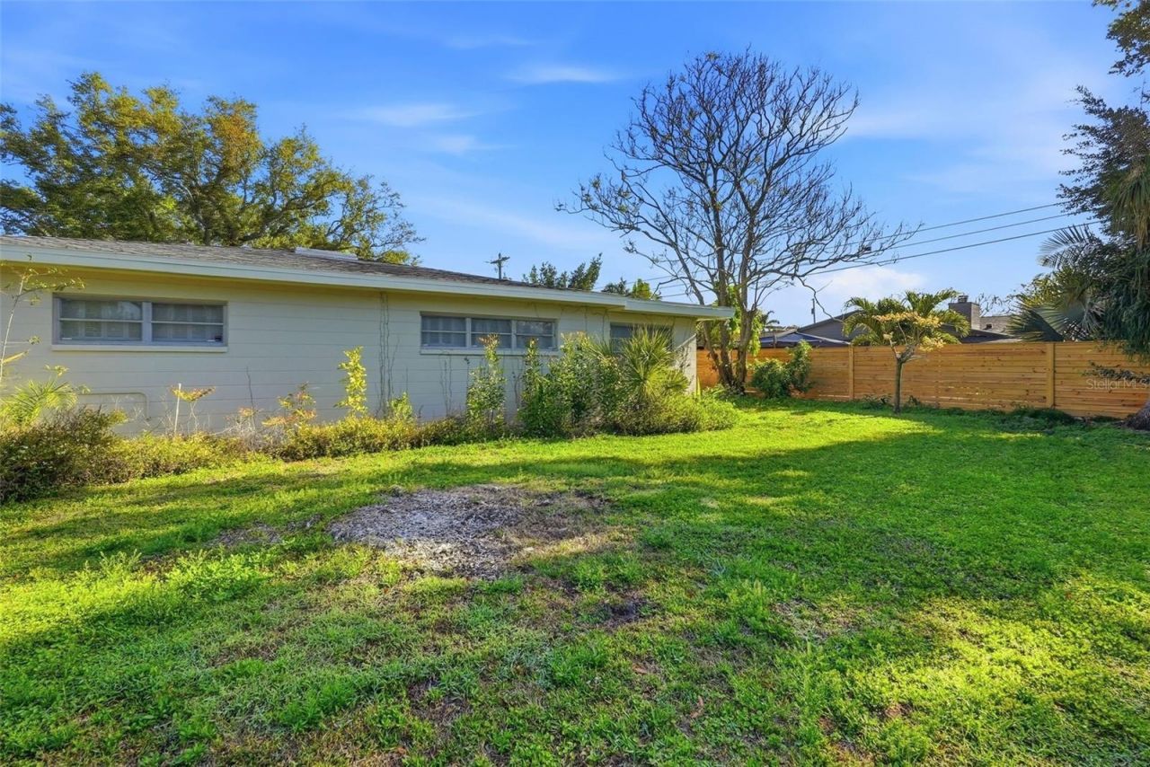 3391 Walnut Street Ne, Saint Petersburg, FL 33704 Photo