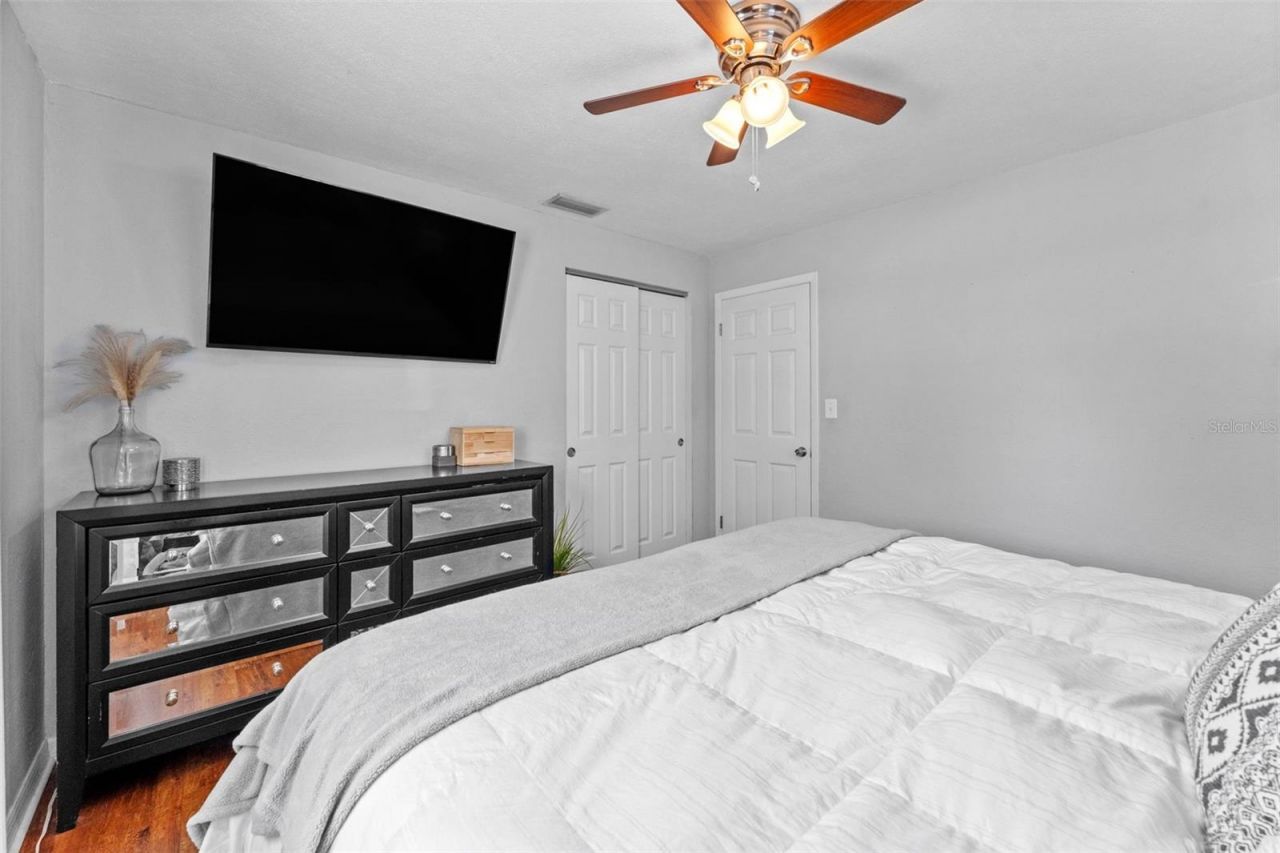 251 Davison Avenue Ne, Saint Petersburg, FL 33703 Photo