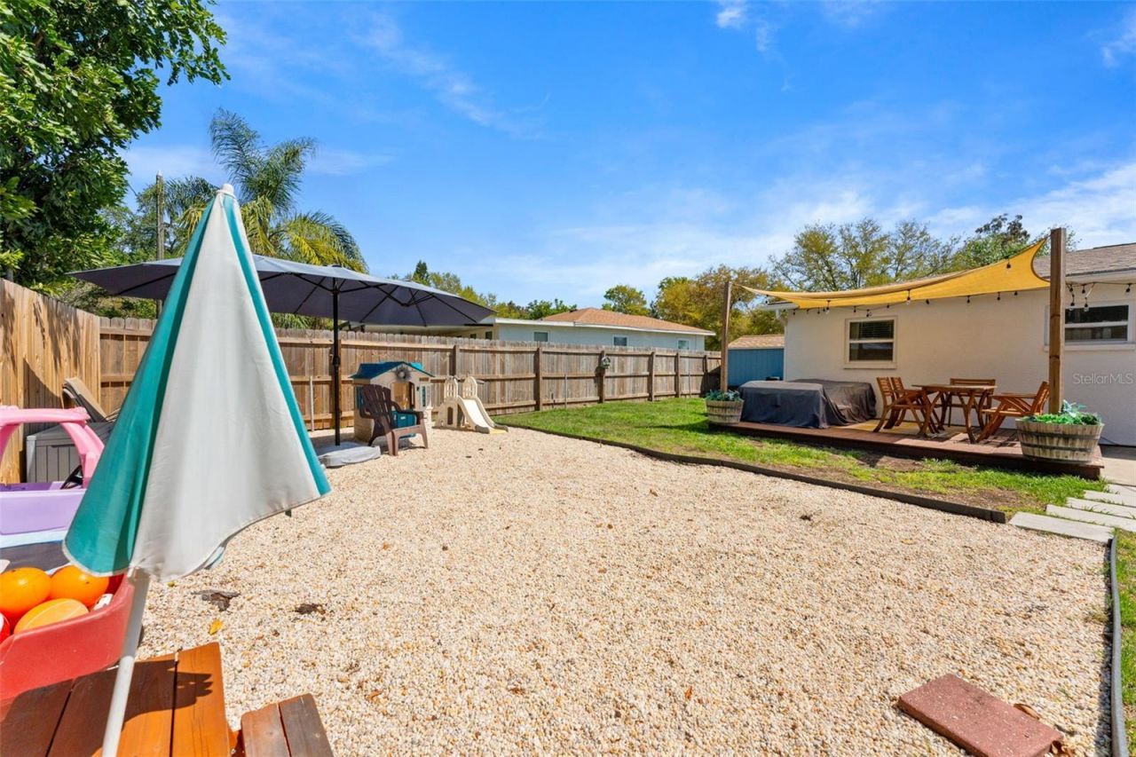 251 Davison Avenue Ne, Saint Petersburg, FL 33703 Photo