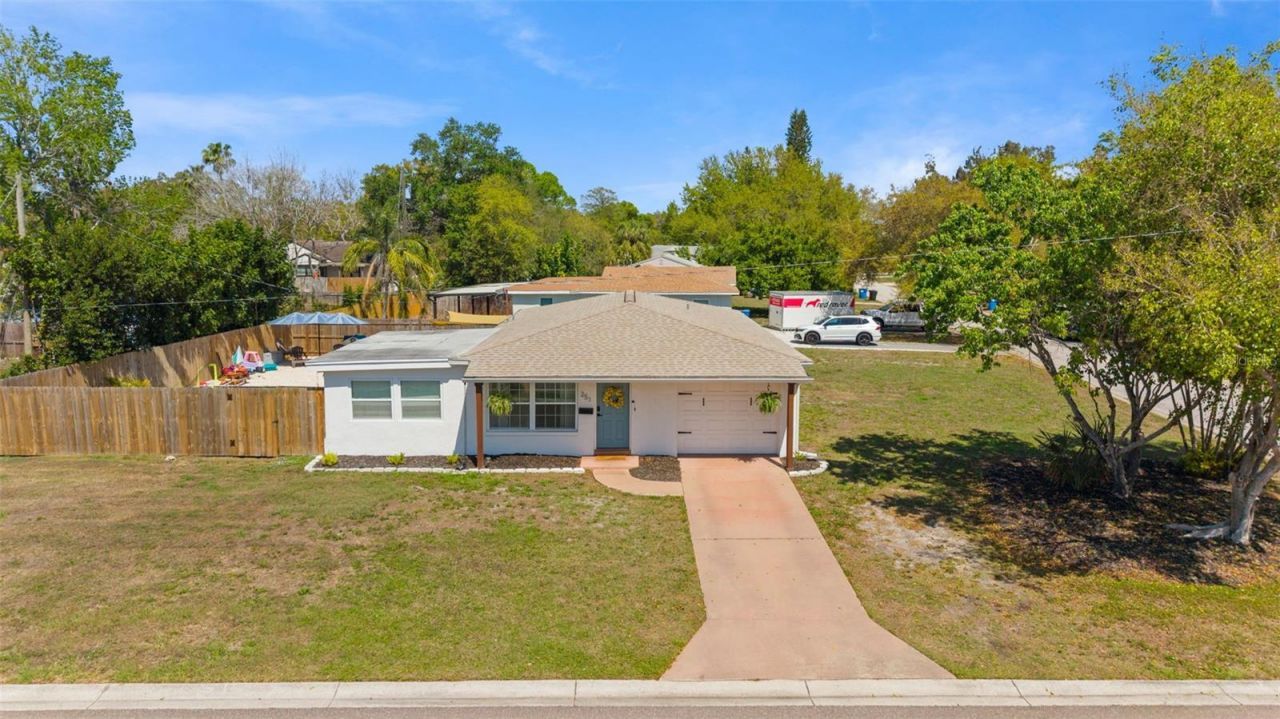 251 Davison Avenue Ne, Saint Petersburg, FL 33703 Photo