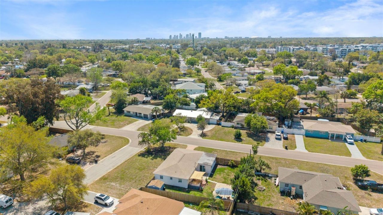 251 Davison Avenue Ne, Saint Petersburg, FL 33703 Photo