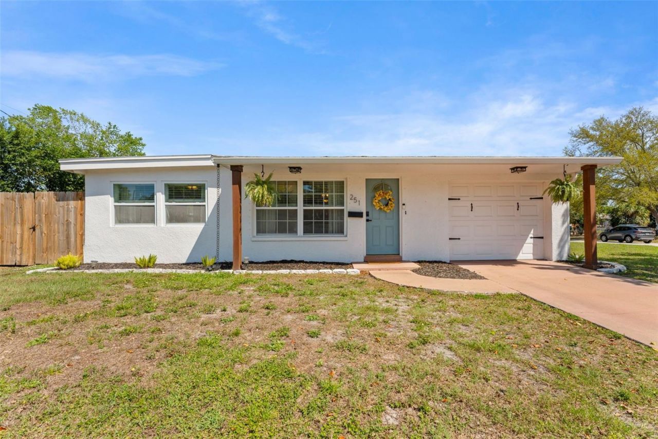251 Davison Avenue Ne, Saint Petersburg, FL 33703 Photo