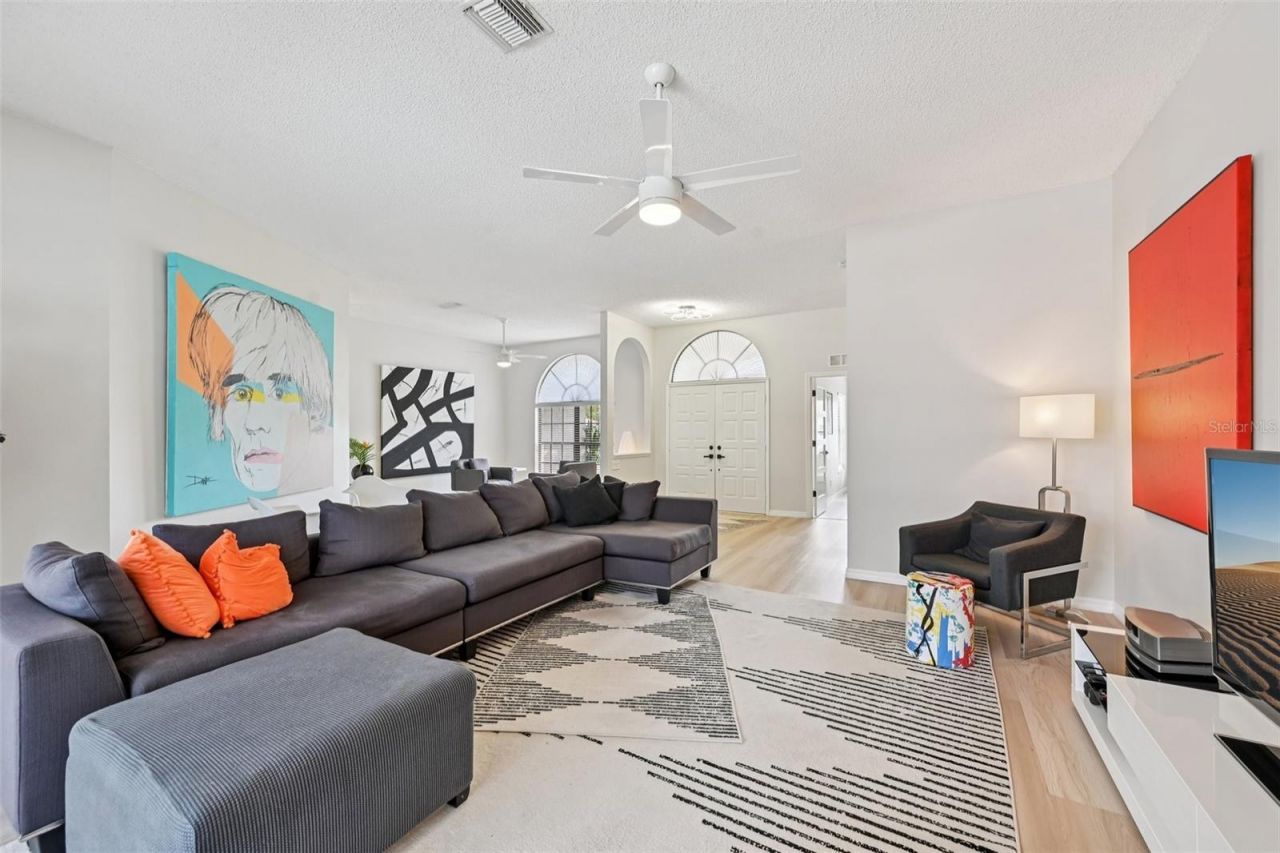 4719 Meadowview Circle, Sarasota, FL 34233 Photo