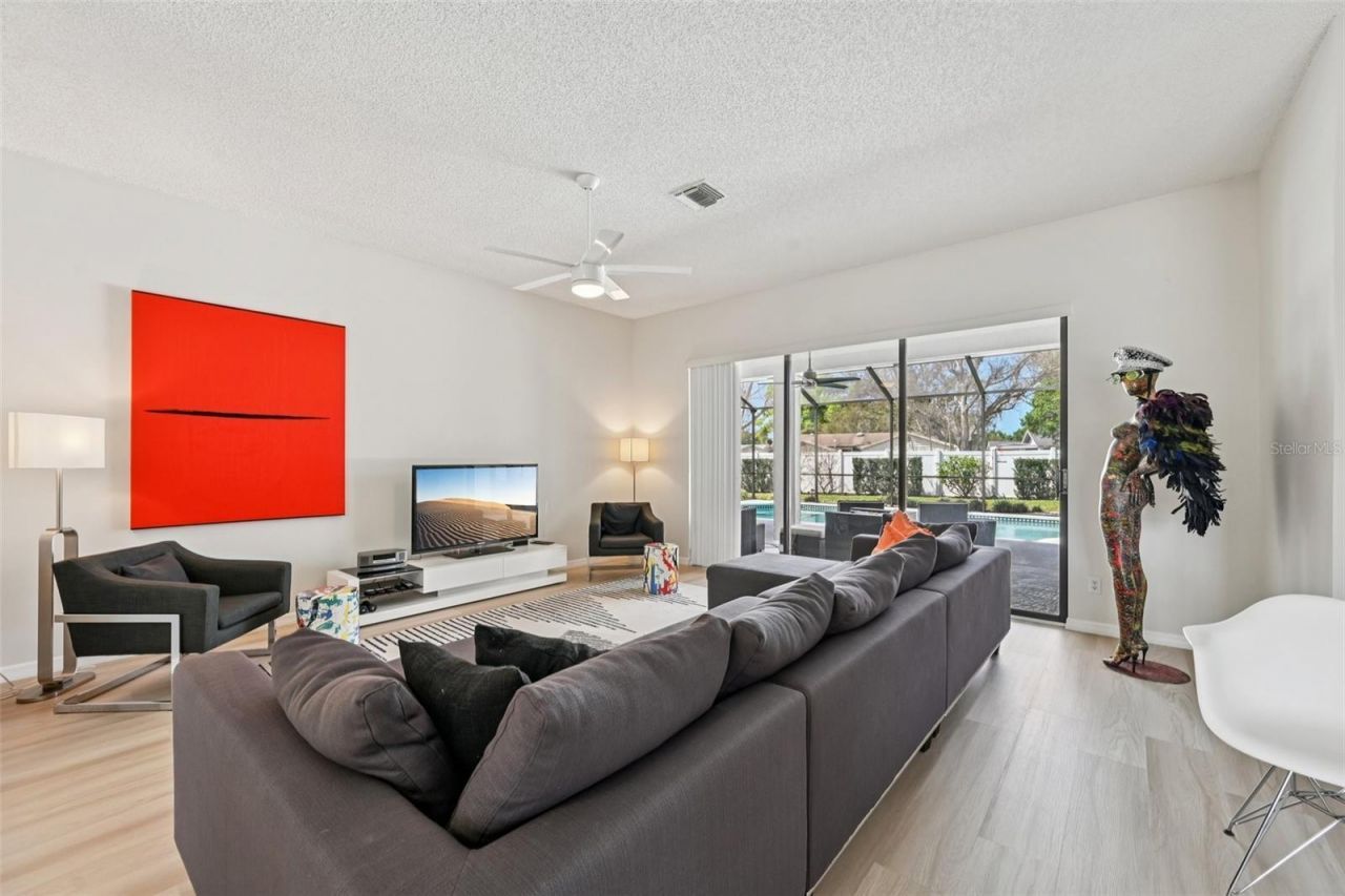 4719 Meadowview Circle, Sarasota, FL 34233 Photo