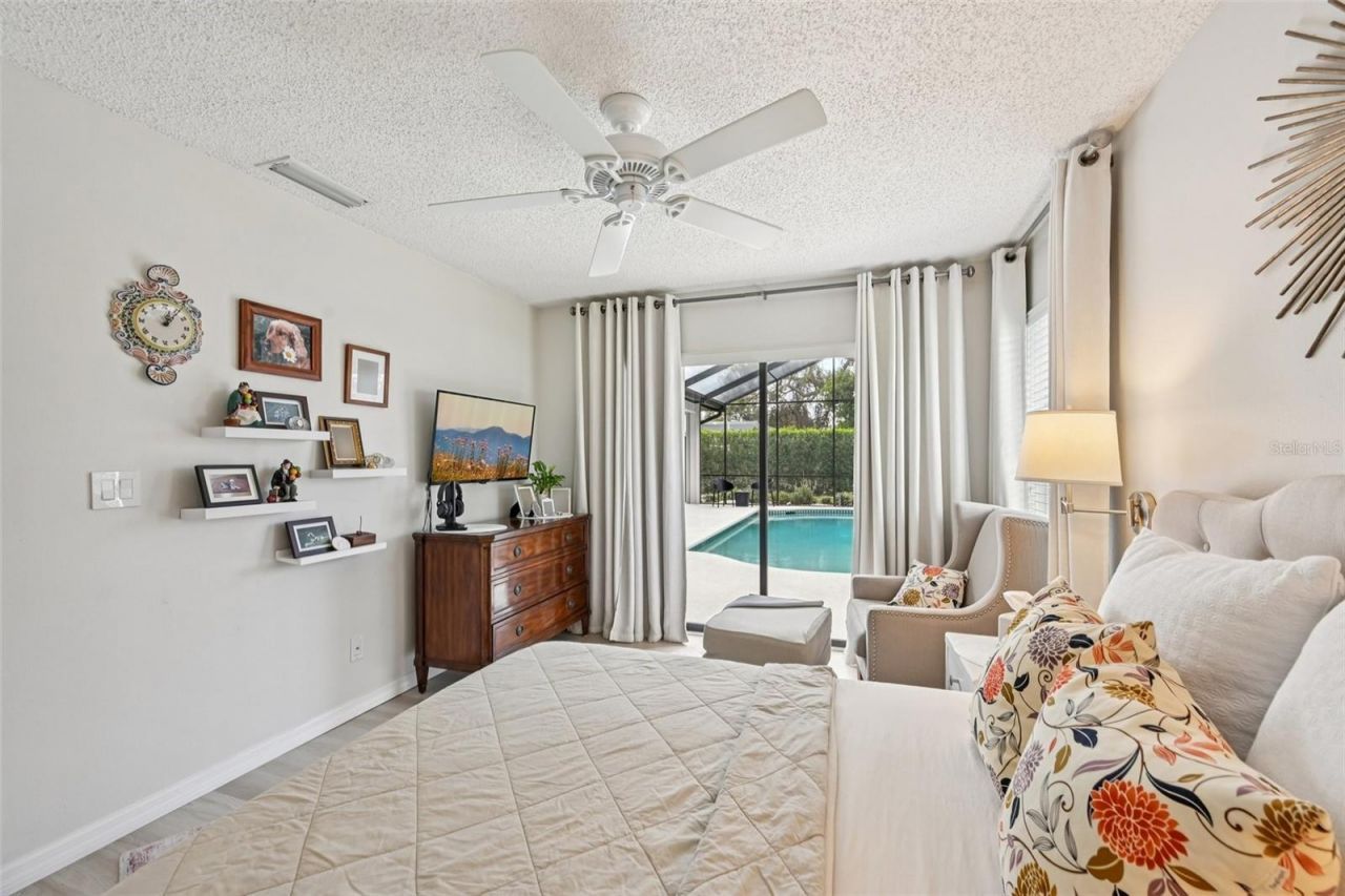 4719 Meadowview Circle, Sarasota, FL 34233 Photo