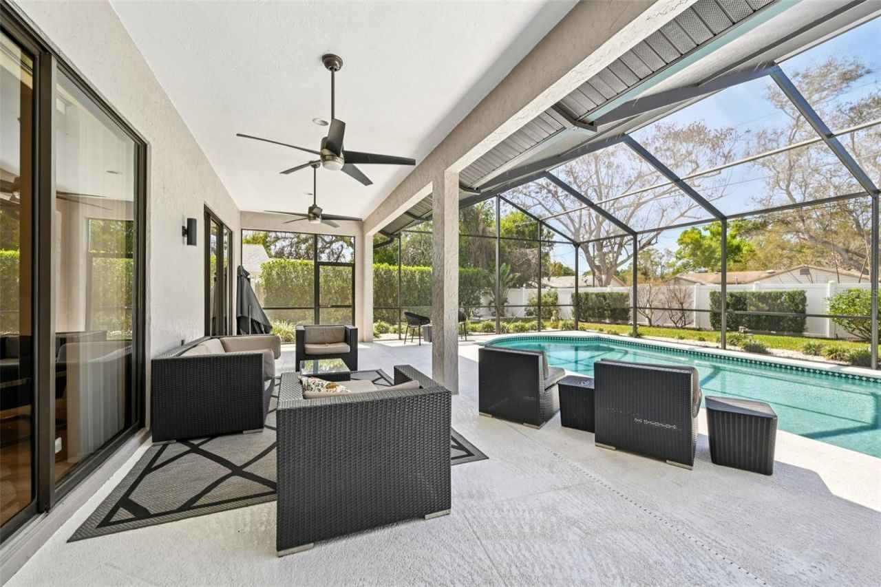 4719 Meadowview Circle, Sarasota, FL 34233 Photo