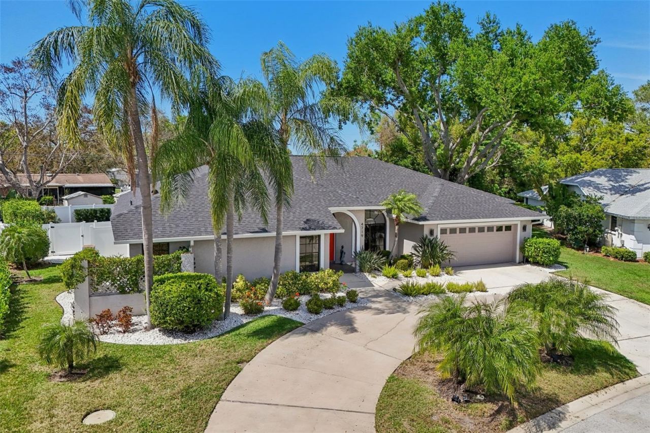4719 Meadowview Circle, Sarasota, FL 34233 Photo