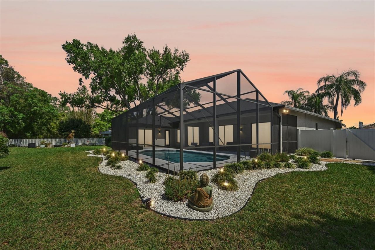 4719 Meadowview Circle, Sarasota, FL 34233 Photo