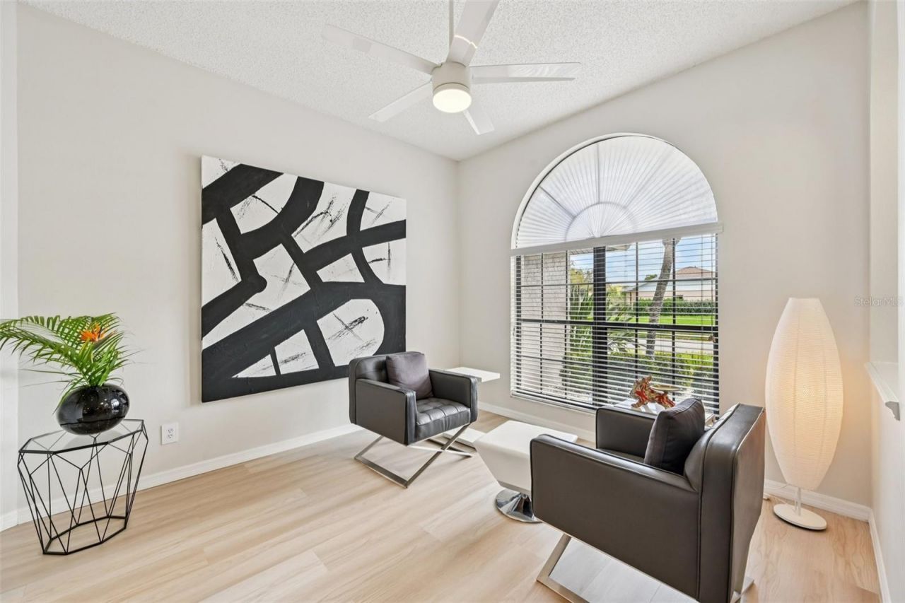 4719 Meadowview Circle, Sarasota, FL 34233 Photo