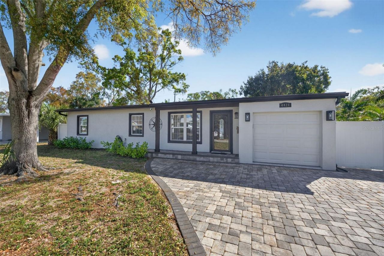 4420 Pompano Drive Se, Saint Petersburg, FL 33705 Photo