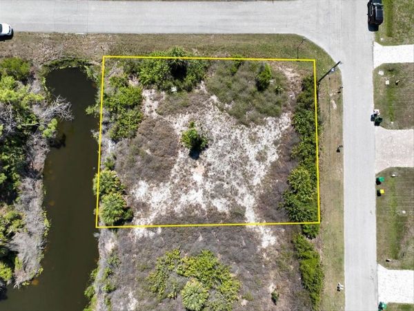 8504 AGATE , PORT CHARLOTTE, FL 33981