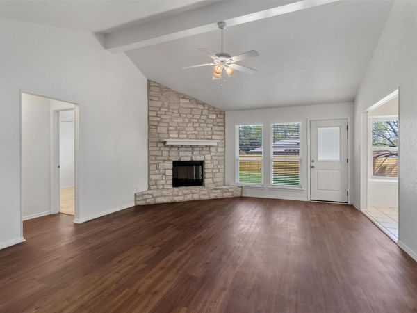 212 Rockcrest DR, Georgetown, TX 78628