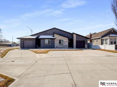1307 Grant Street , Unit 2, Blair, NE 68008