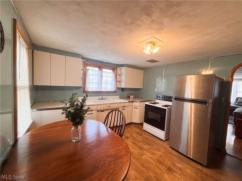 724 E Main Street, Barnesville, OH 43713 Photo 9