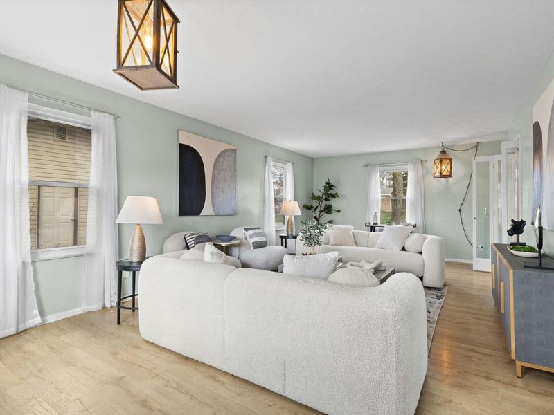 309 Broken Arrow Road, Gahanna, OH 43230 Photo 3