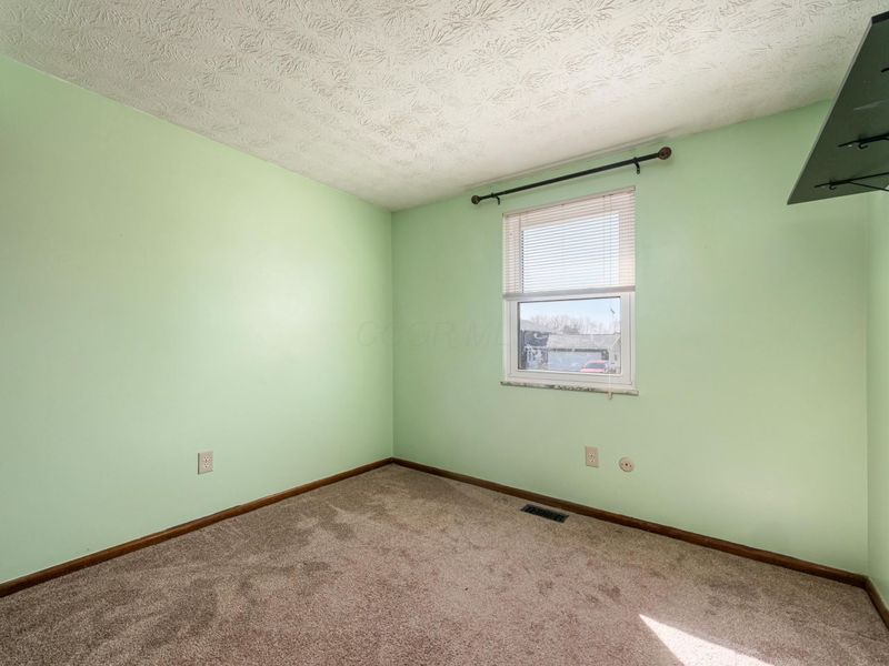 6546 Birch Park Drive, Galloway, OH 43119 Photo 17