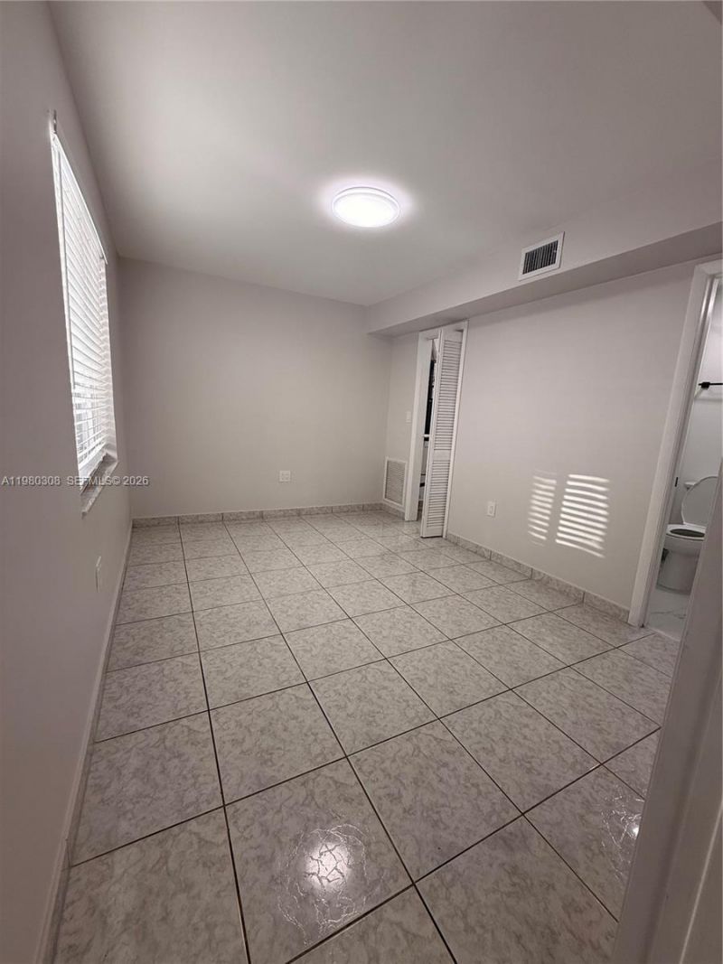 3666 SW 24th Ter , Unit R, Miami, FL 33145 Photo