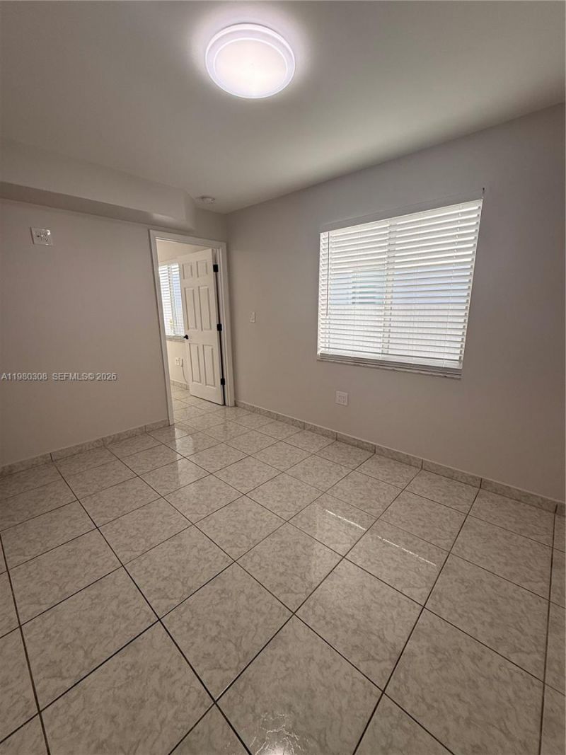 3666 SW 24th Ter , Unit R, Miami, FL 33145 Photo