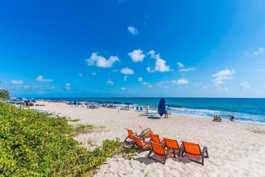 2001 N Ocean Blvd, Fort Lauderdale, FL 33305 Photo