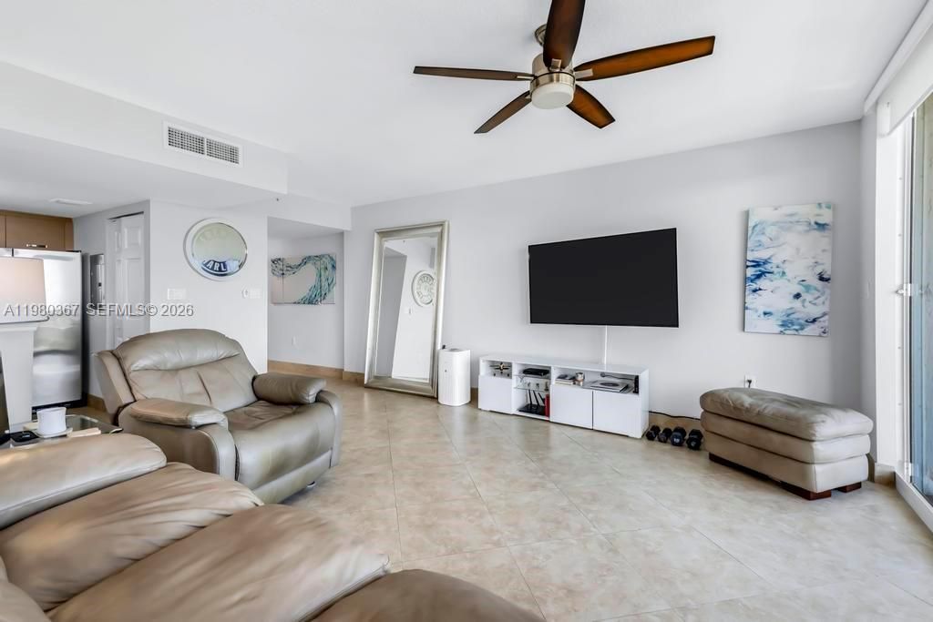 2001 N Ocean Blvd, Fort Lauderdale, FL 33305 Photo