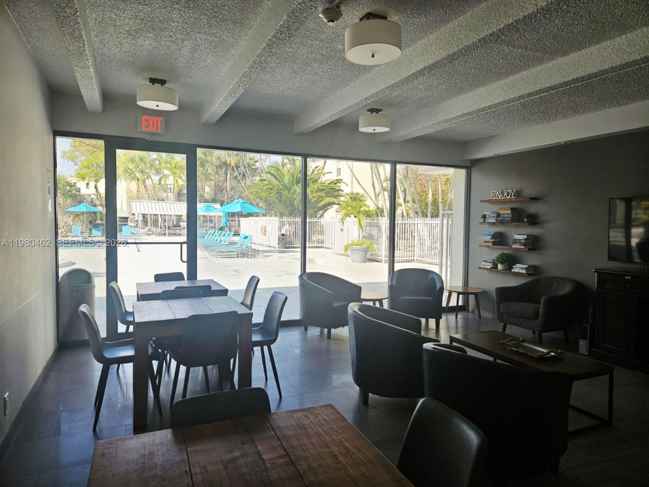 20381 NE 30th Ave, Unit 220, Aventura, FL 33180 Photo